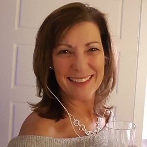 Meet your Posher, Denise